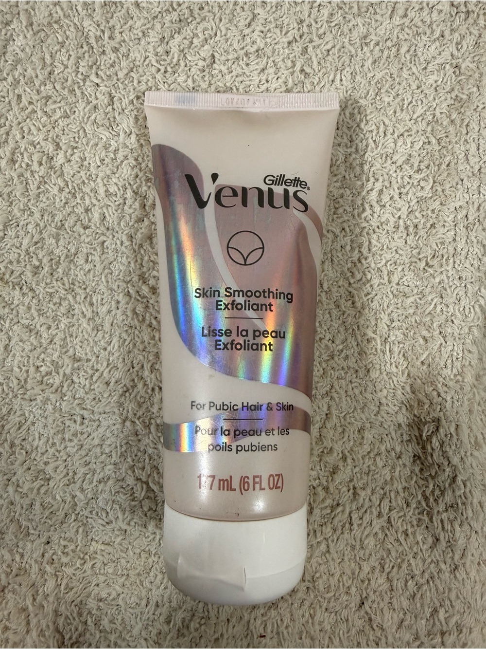 Gillette Venus & BIC Razor Bundle - Picture 8 of 9